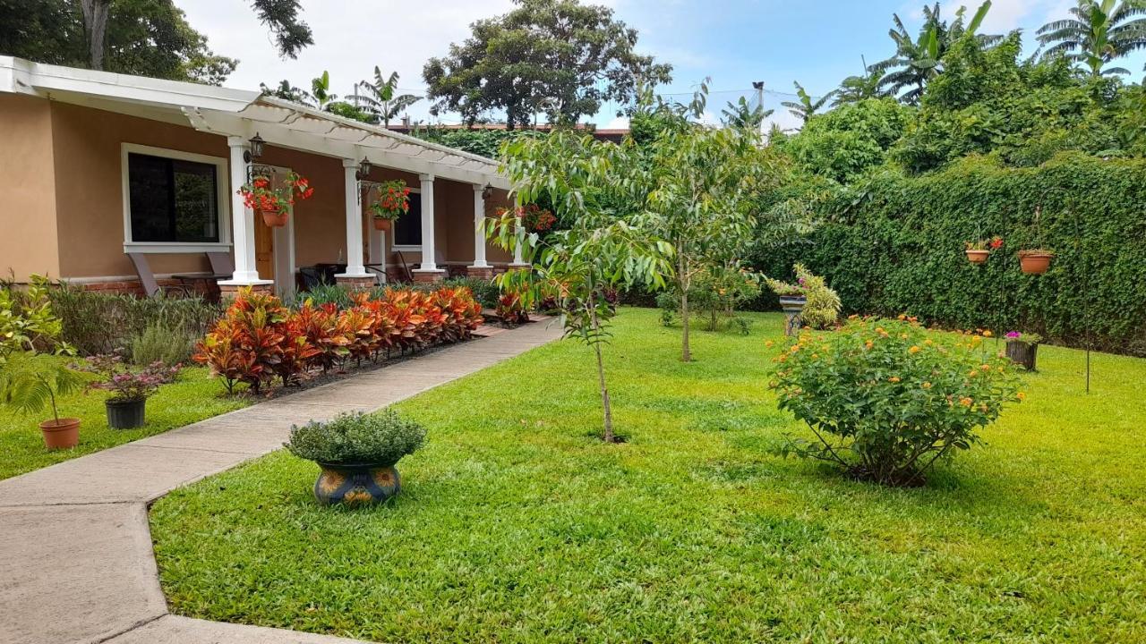 Airport Costa Rica B&B Rio Segundo Luaran gambar